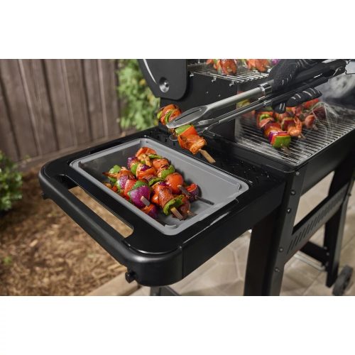 Weber Smoque 500 pellet grill